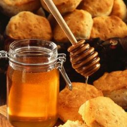 Biscuits & Honey candle scent