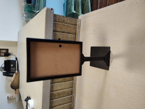 Metal-Signage Display